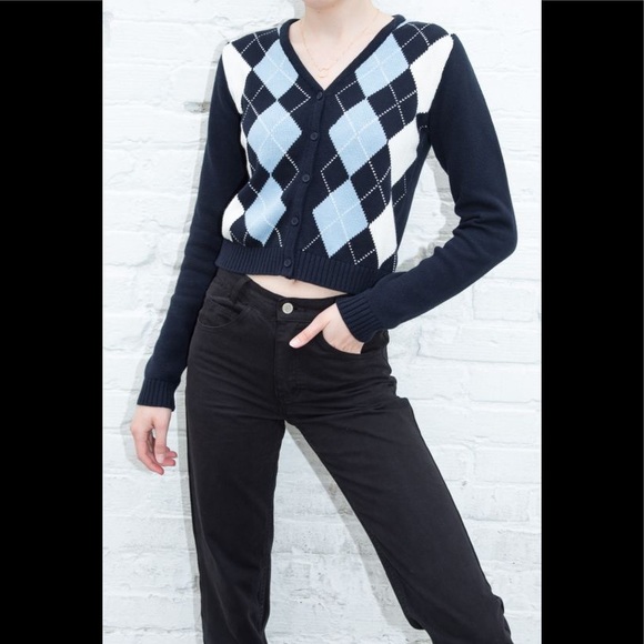 Brandy Melville Elizabeth cardigan sweater - Picture 3 of 7